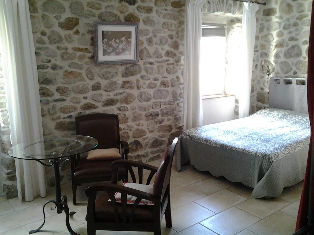 Le Mas De La Musardiere Chambres D Hotes Les Assions Cameră foto